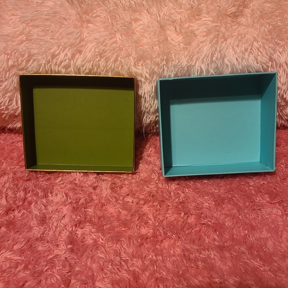 Kate Spade Box - Picture 2 of 2